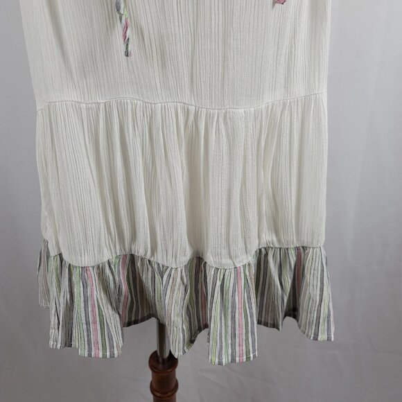 Doe & Rae Sleeveless Blouse Top Size Small White with Gray Stripe Hem NEW - Picture 8 of 16